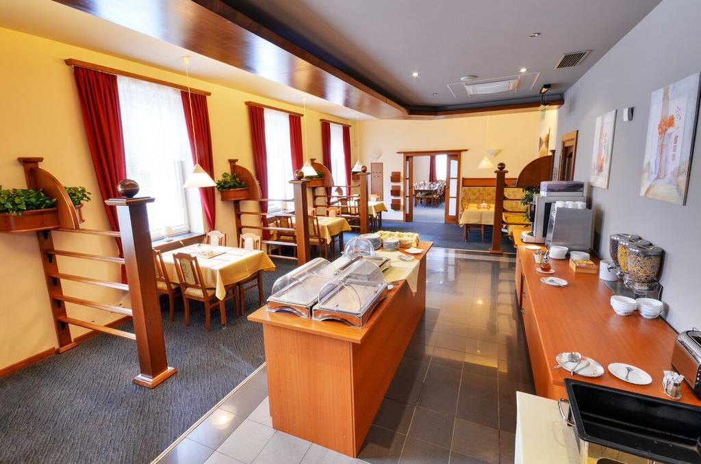 Hotel Filipinum Jablonné nad Orlicí Zewnętrze zdjęcie