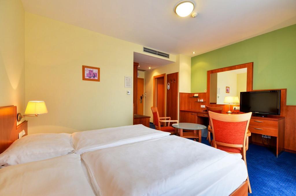 Hotel Filipinum Jablonné nad Orlicí Pokój zdjęcie
